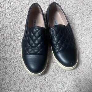 Steve Madden Slip-on Leather Shoes Zaander Quilted Sneaker Womens Sz 9 Flocked